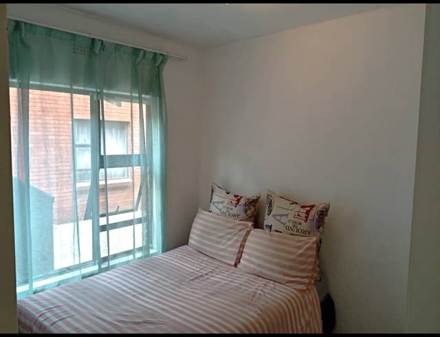 2 BEDROOM TOWNHOUSE FOR SALE IN ALBERTSDAL